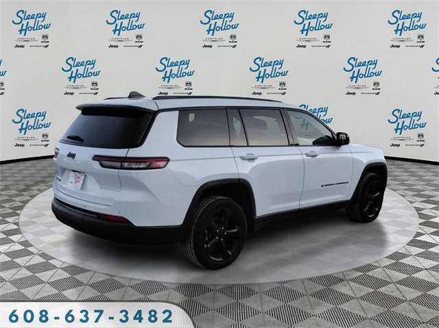 Used 2023 Jeep Grand Cherokee L Laredo image 5