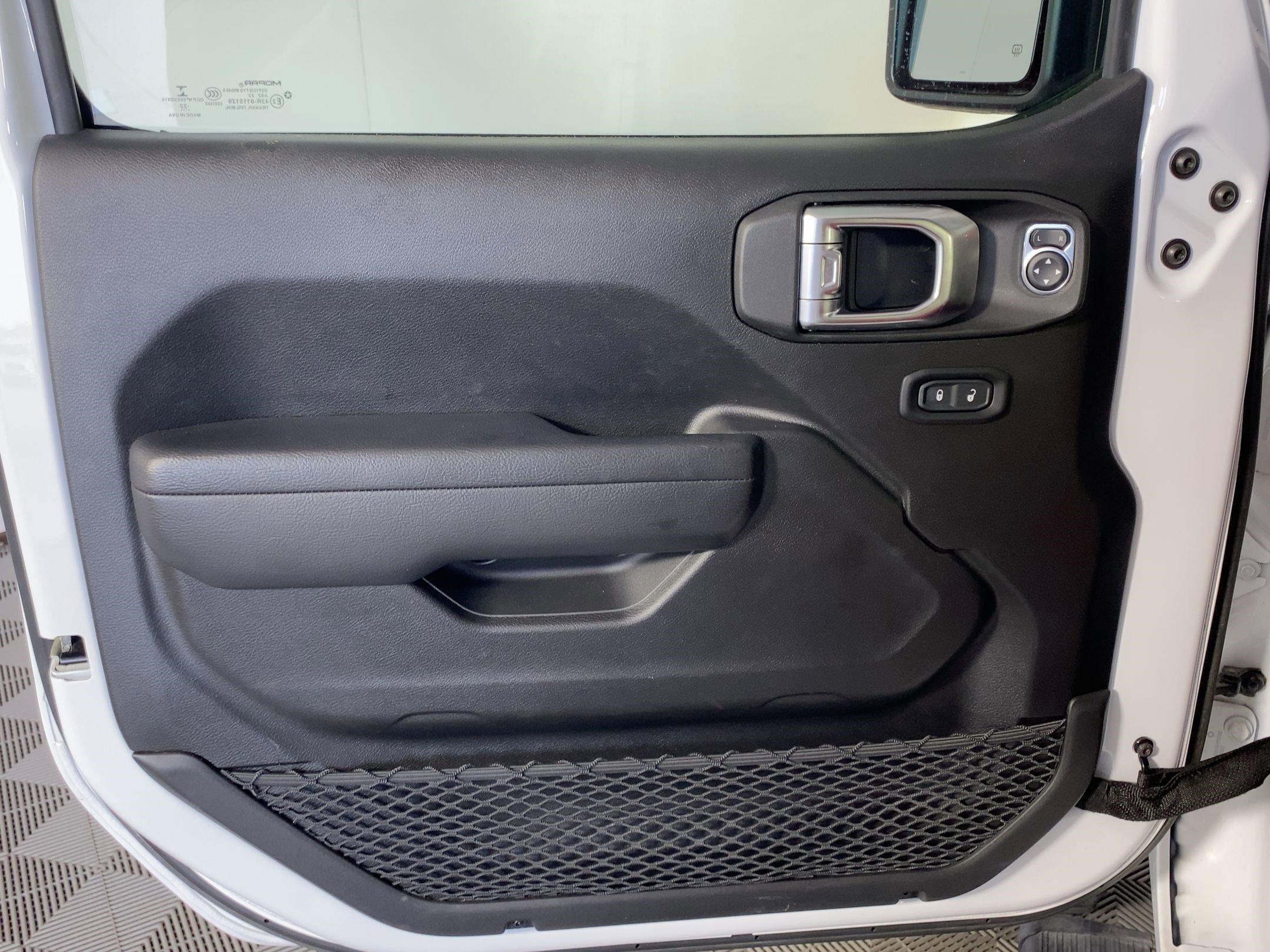 Used 2022 Jeep Wrangler Unlimited Sport w/ Sun And Sound Package image 20