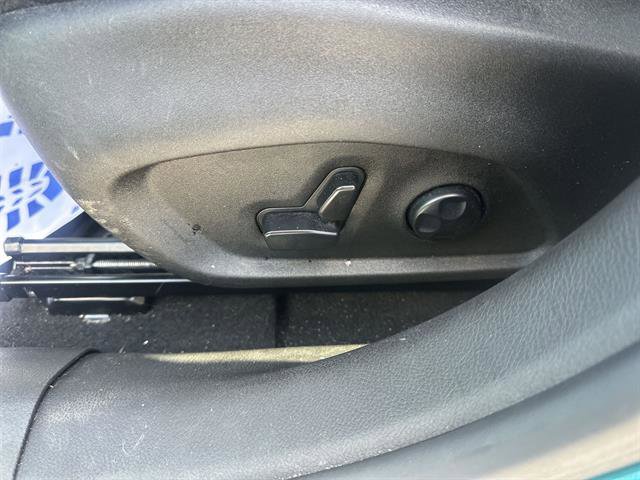 Used 2021 Jeep Renegade Limited w/ Sun & Sound Group AWD/4WD image 14
