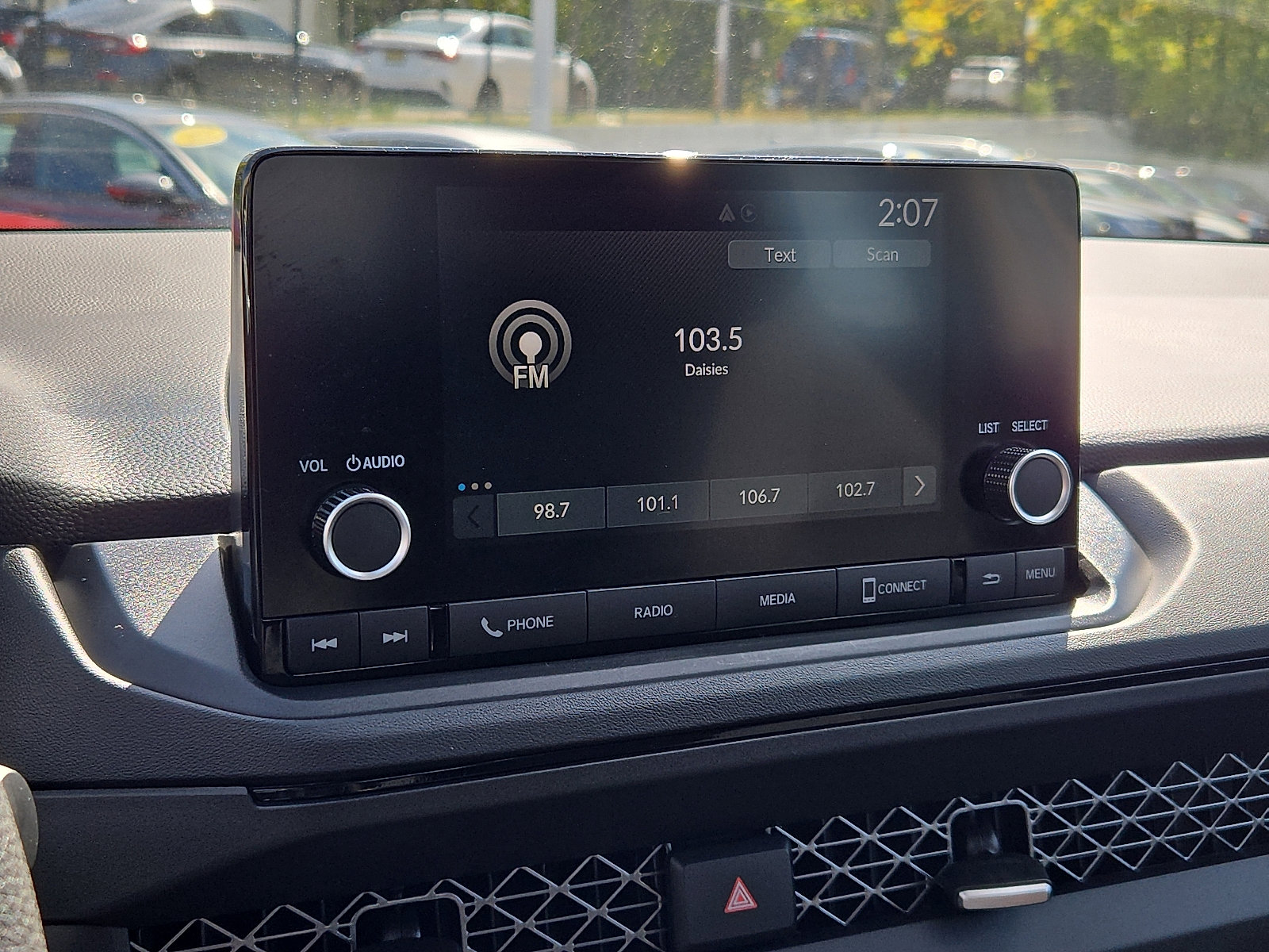 Used 2025 Honda Accord SE image 17