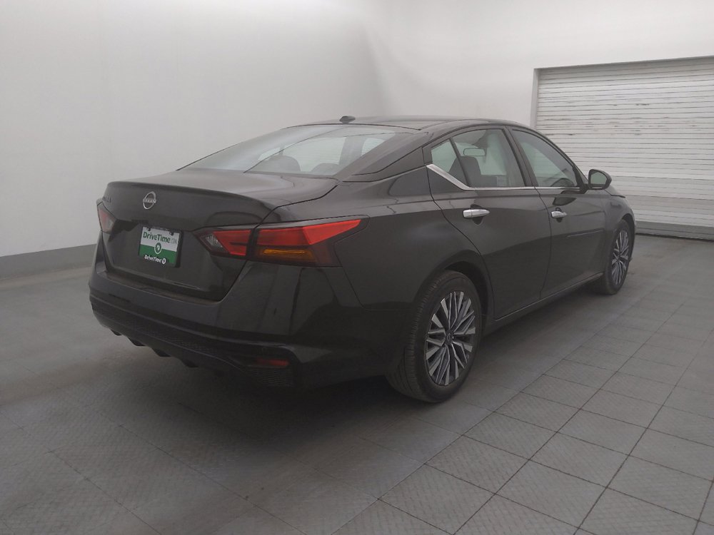 Used 2025 Nissan Altima 2.5 SV FWD image 9