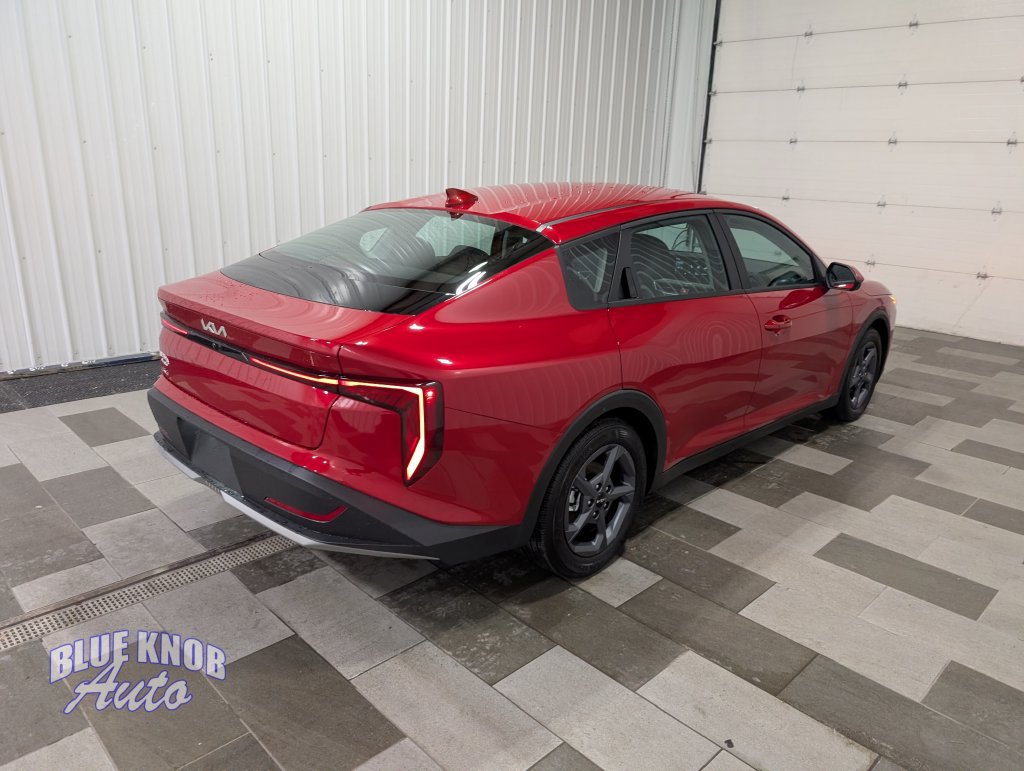 Used 2026 Kia K4 FWD image 4