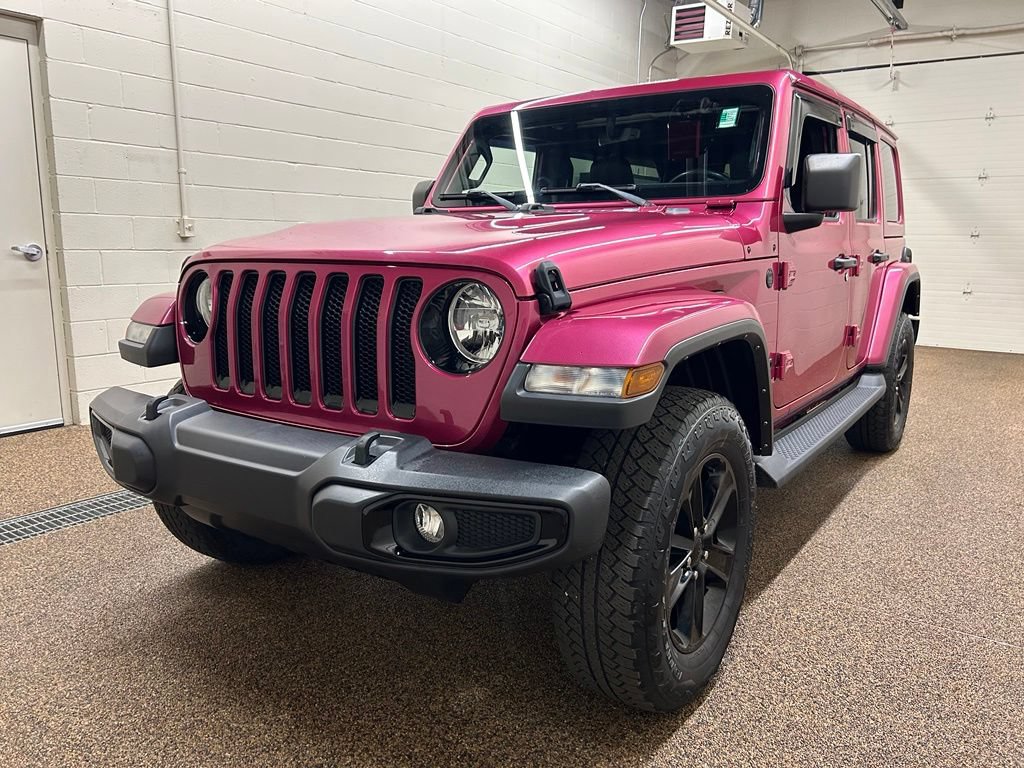 Used 2022 Jeep Wrangler Unlimited Sahara AWD/4WD image 5