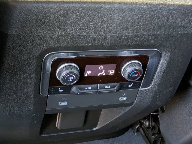 Used 2023 Chevrolet Suburban RST w/ Luxury Package image 18