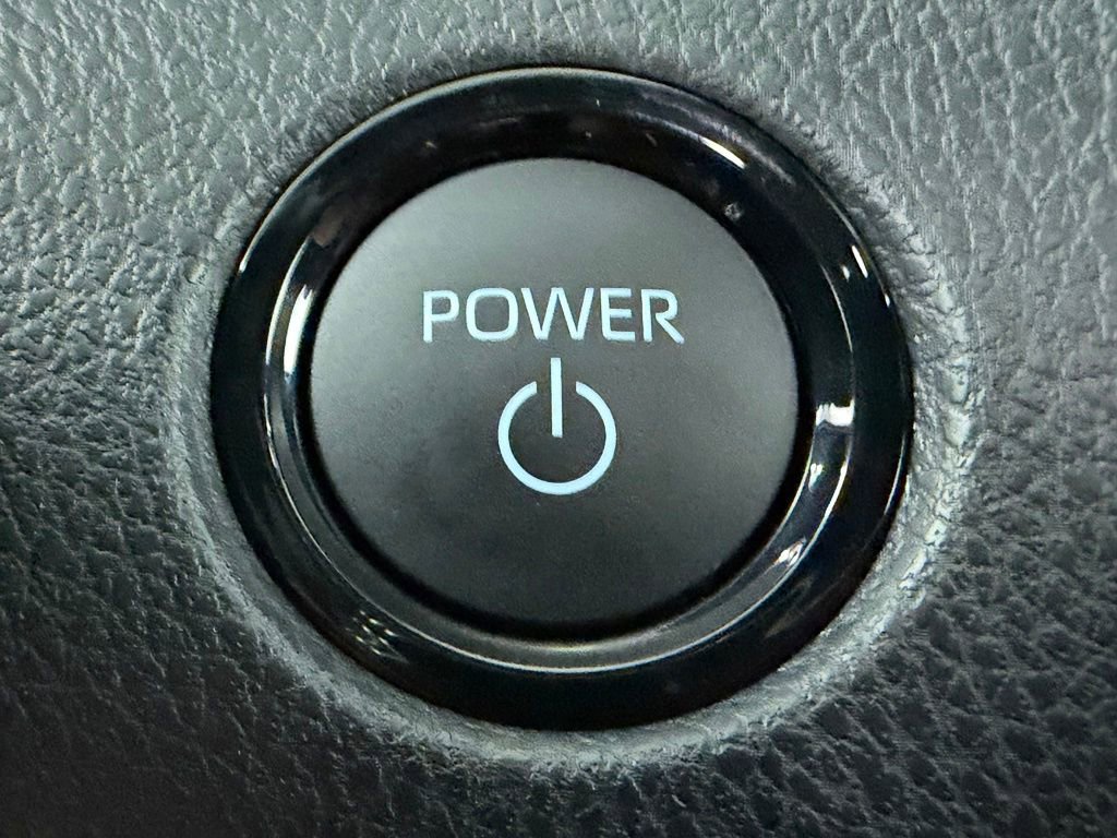 Used 2026 Toyota Camry SE FWD image 30
