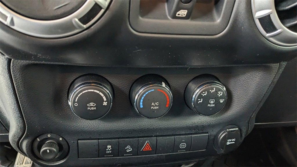 Used 2012 Jeep Wrangler Unlimited Sahara w/ Dual Top Group image 24