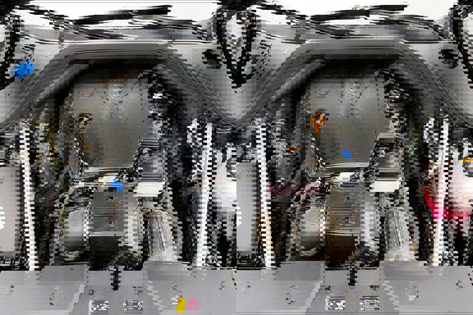 Used 2024 Genesis GV70 2.5T w/ Advanced Package image 32