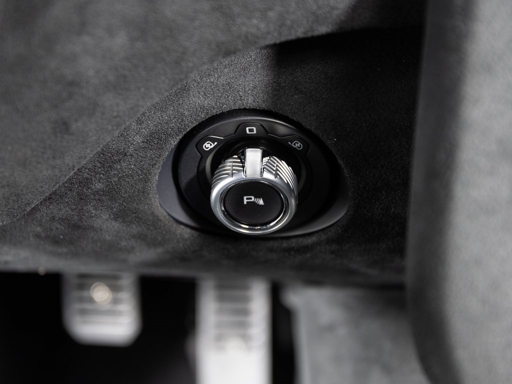 Used 2024 McLaren 750S image 21