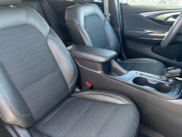 Used 2025 Buick Envista Preferred FWD image 13