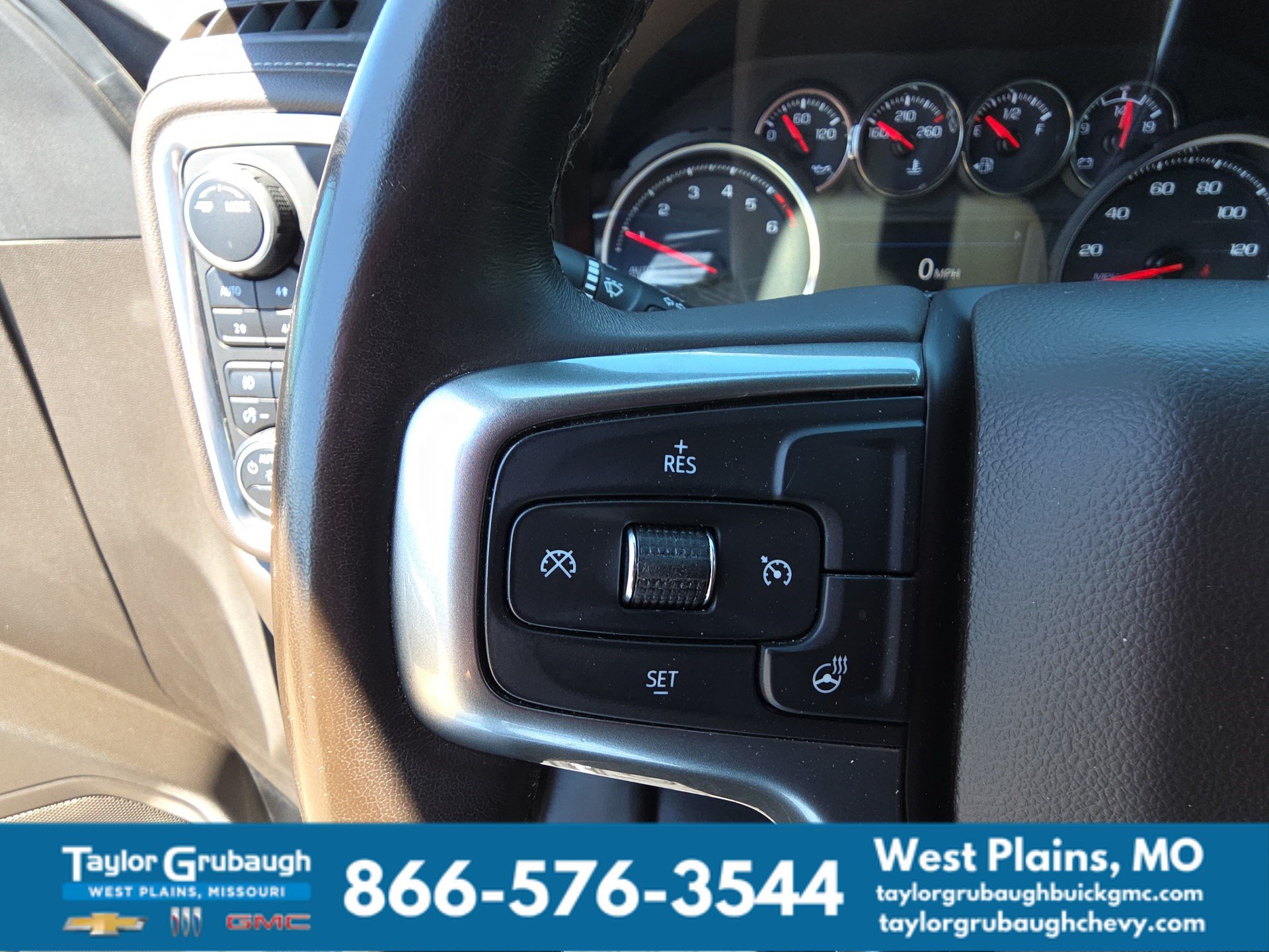 Used 2021 Chevrolet Silverado 1500 LTZ w/ Z71 Off-Road Package AWD/4WD image 20