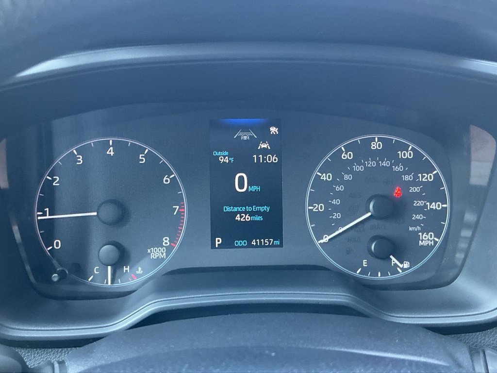 Used 2025 Toyota Corolla LE FWD image 17