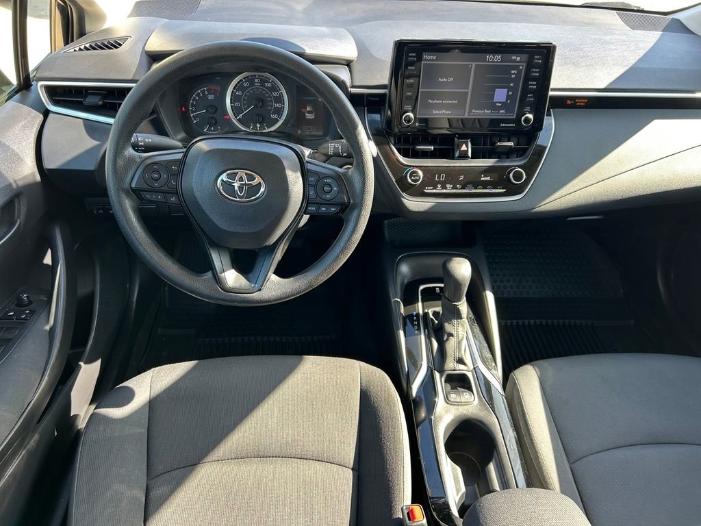 Used 2022 Toyota Corolla LE w/ LE Convenience Package image 16