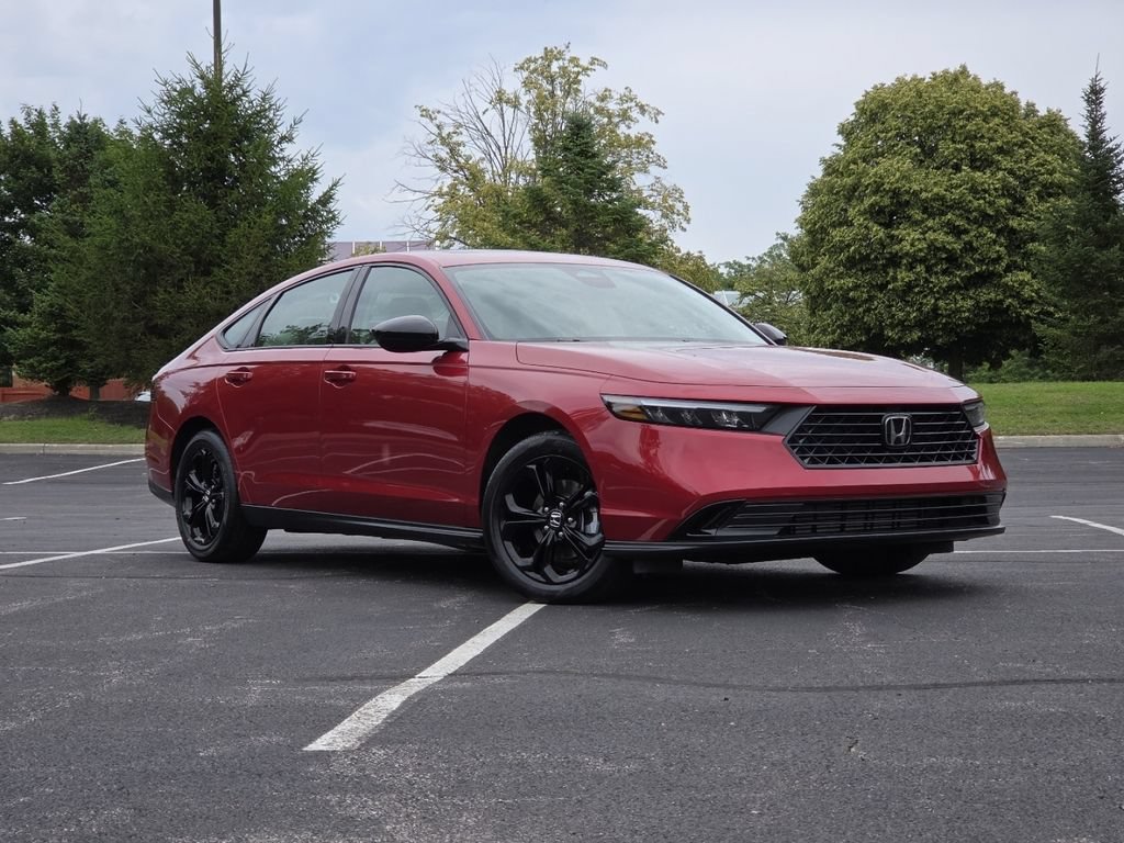 Certified 2025 Honda Accord SE image 2