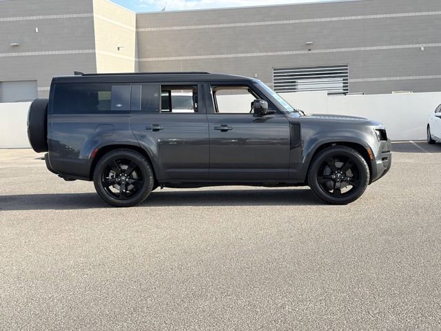 Used 2024 Land Rover Defender 130 S image 25