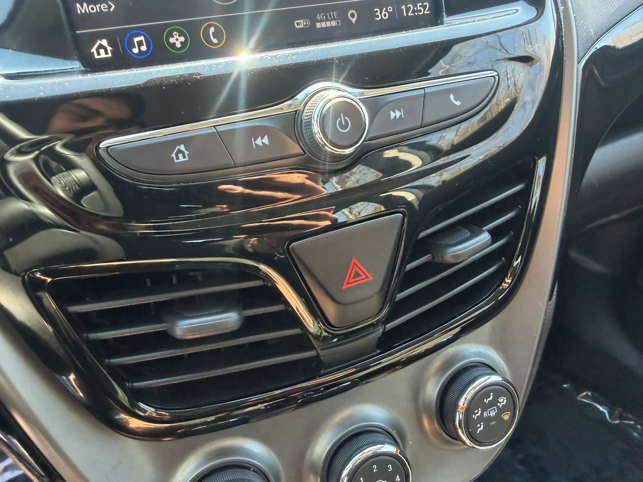 Used 2021 Chevrolet Spark LT image 26