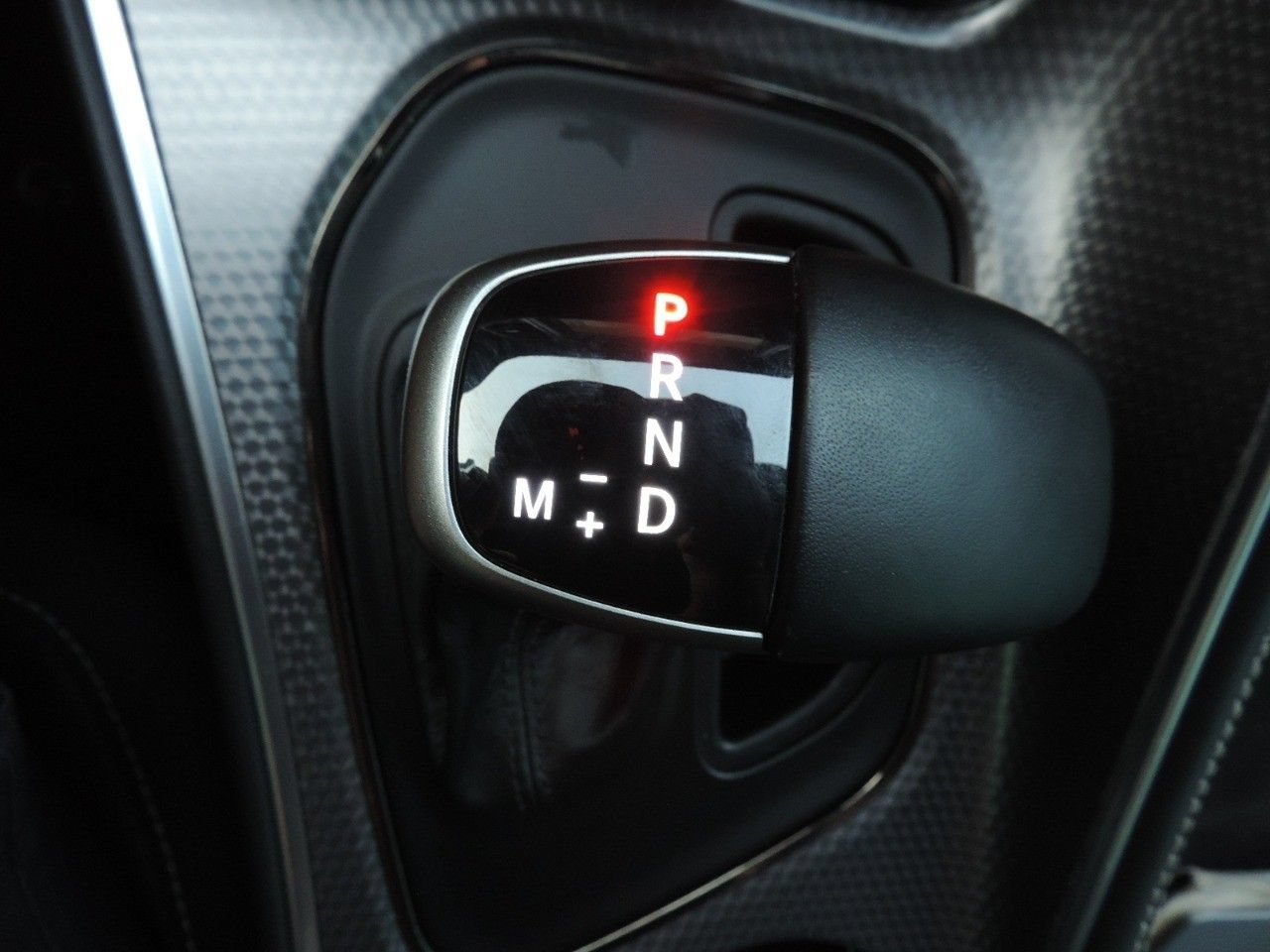 Used 2019 Dodge Challenger SRT Hellcat RWD image 27