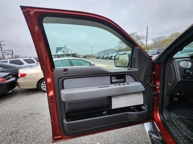 Used 2014 Ford F150 XLT w/ XLT Chrome Package image 9