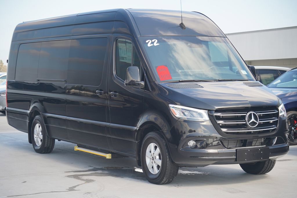 Used 2022 Mercedes-Benz Sprinter 2500 image 3