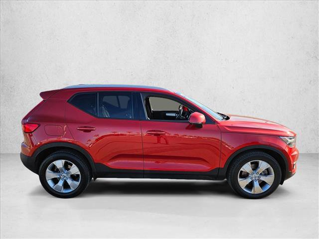 Used 2021 Volvo XC40 T4 Momentum FWD video 4