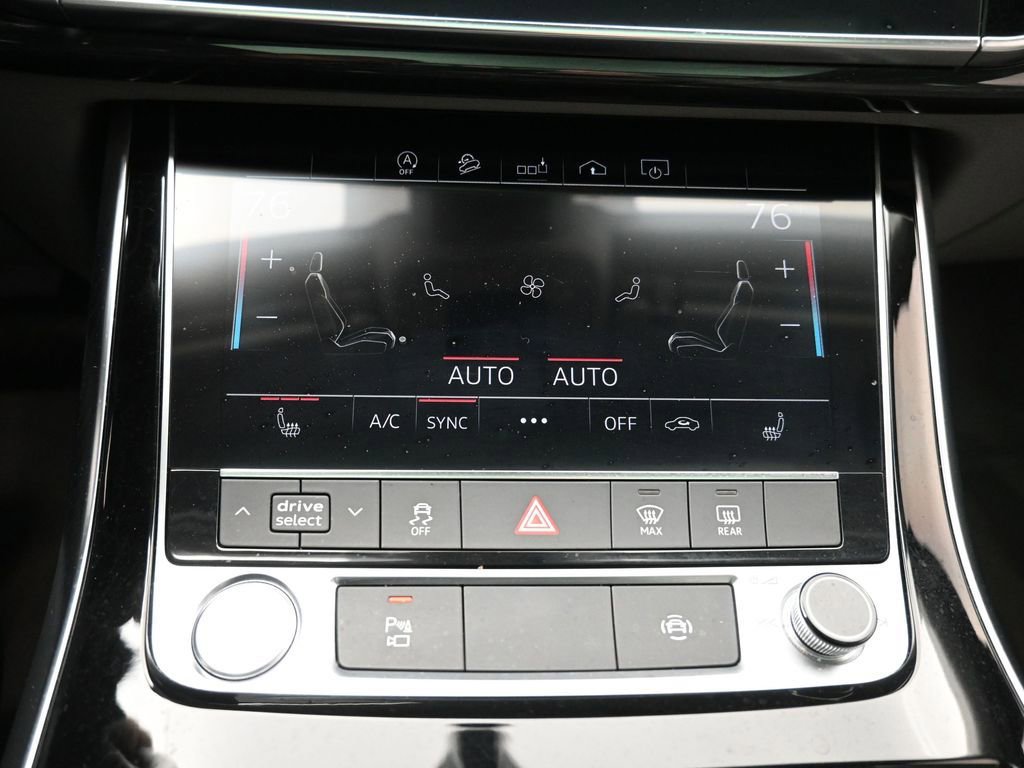 Used 2020 Audi Q7 3.0T Premium Plus AWD/4WD image 16