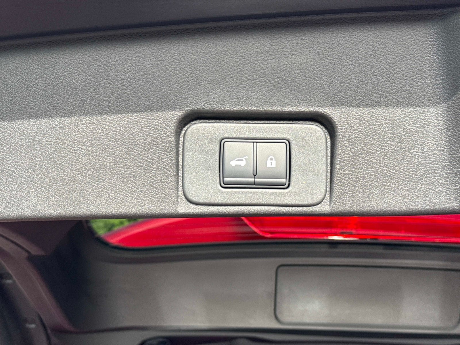 Used 2026 Nissan Rogue SV FWD image 14