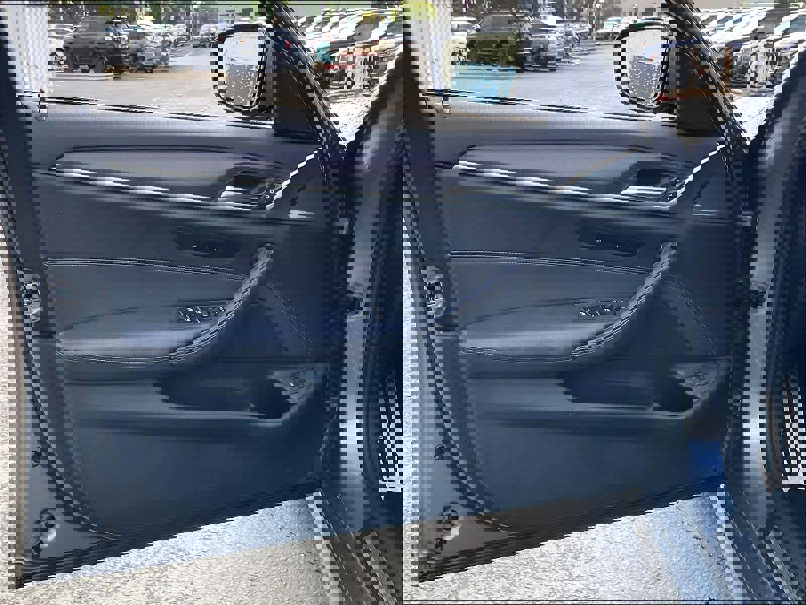 Used 2023 BMW 540i w/ M Sport Package image 24