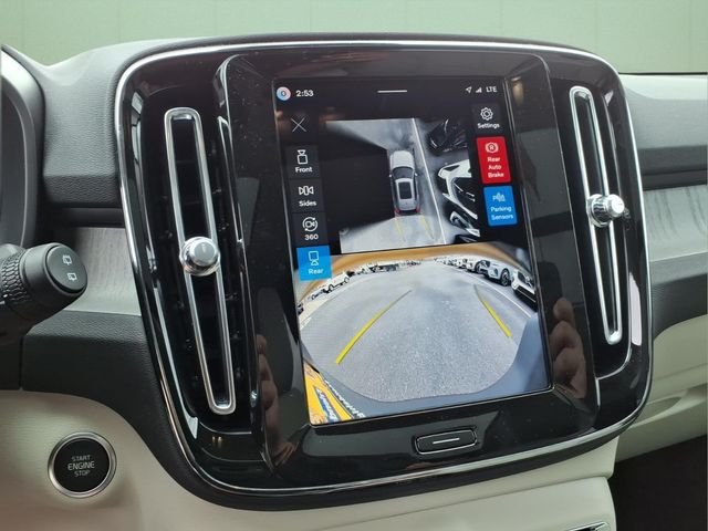 New 2026 Volvo XC40 B5 Plus w/ Protection Package Premier AWD/4WD image 25
