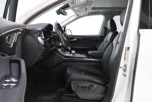 Used 2024 Audi Q7 3.0T Premium Plus AWD/4WD image 14