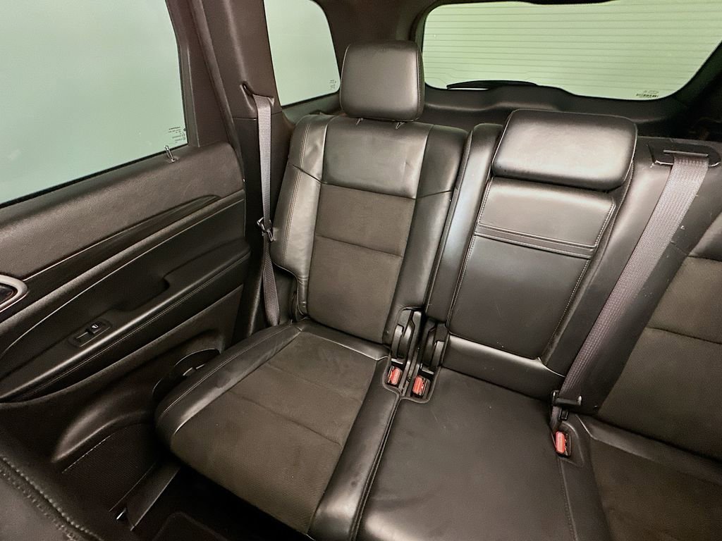 Used 2020 Jeep Grand Cherokee Altitude image 12