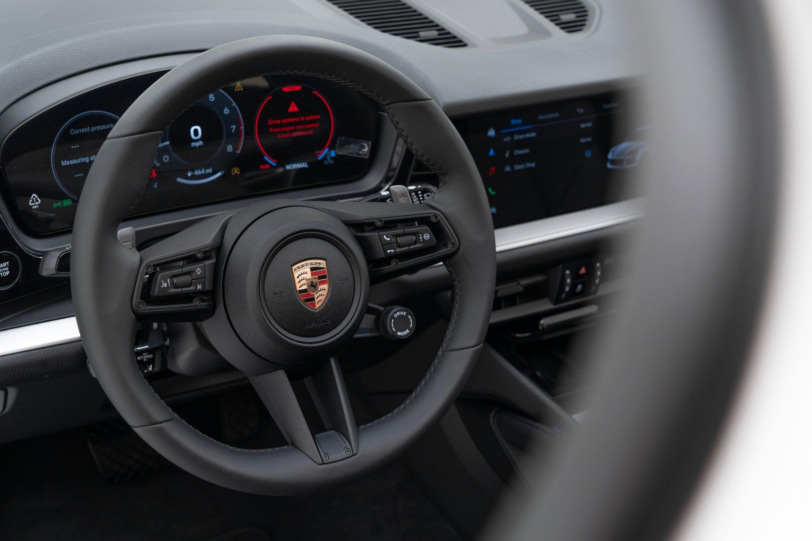 New 2025 Porsche Cayenne image 20