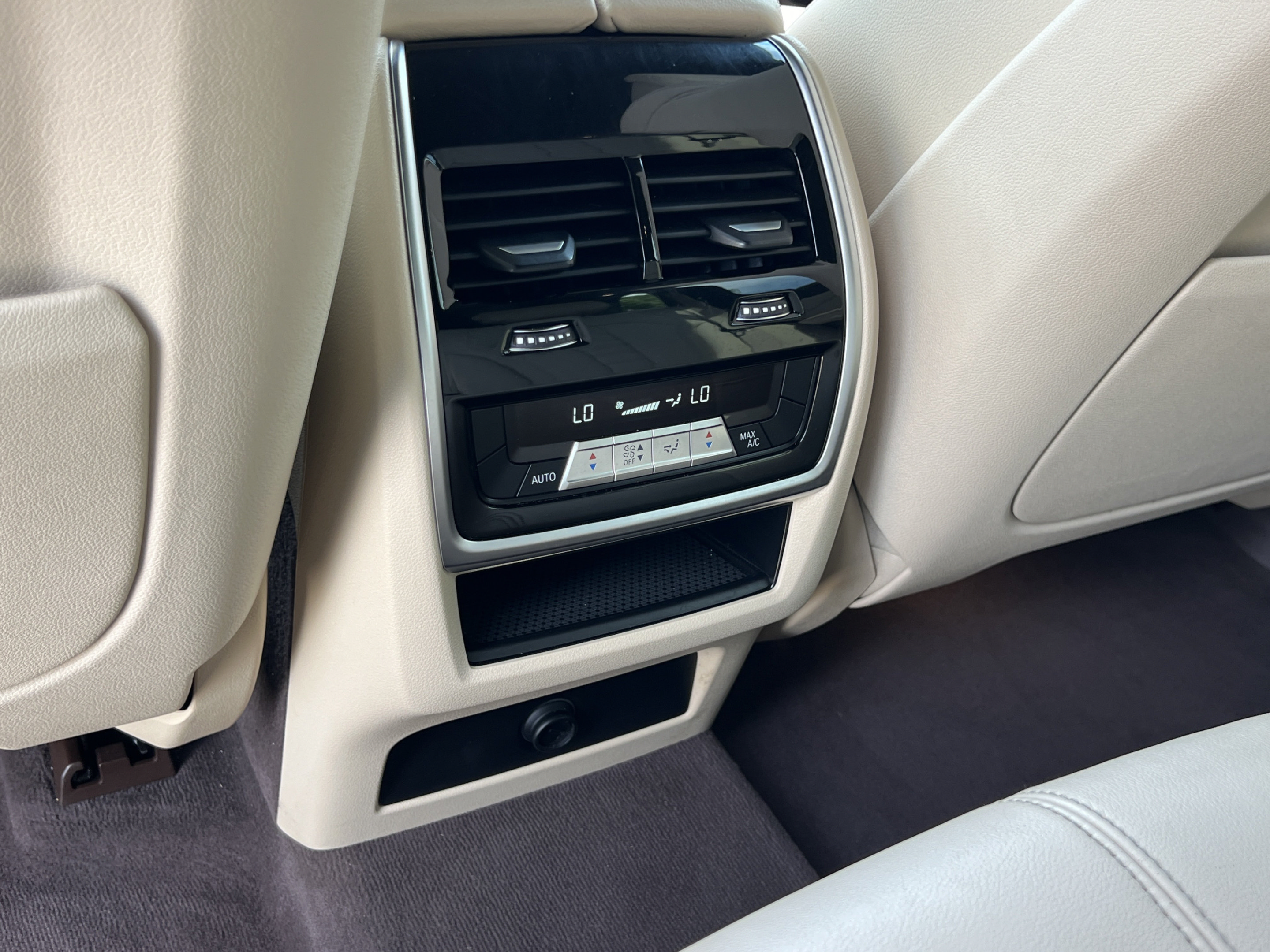 Used 2019 BMW X5 xDrive40i AWD/4WD image 26