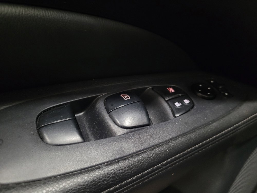 Used 2019 Nissan Pathfinder S AWD/4WD image 27