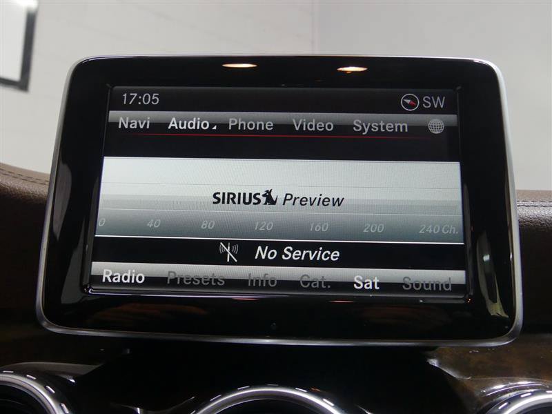 Used 2015 Mercedes-Benz GLA 45 AMG 4MATIC image 41