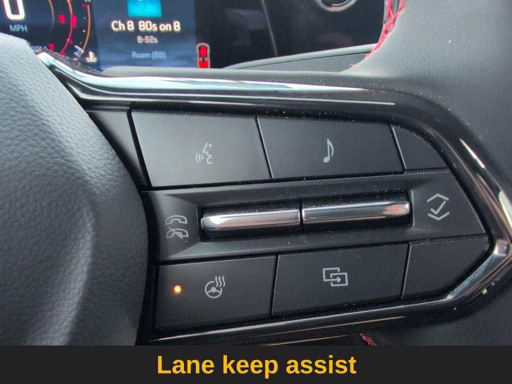 Used 2025 Chevrolet Traverse RS image 19