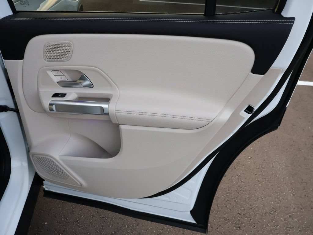 New 2026 Mercedes-Benz GLB 250 4MATIC image 16