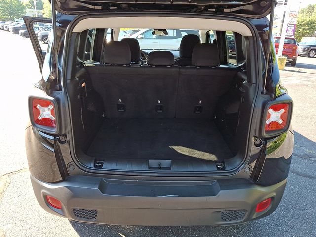 Used 2023 Jeep Renegade Latitude AWD/4WD image 29
