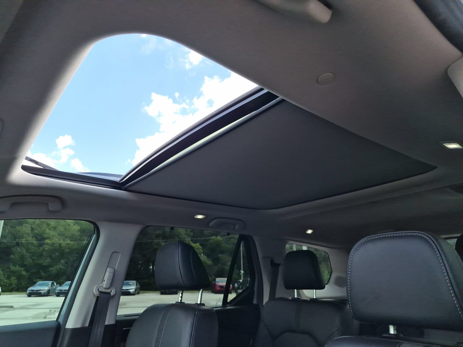 Used 2023 Honda Pilot Touring image 30
