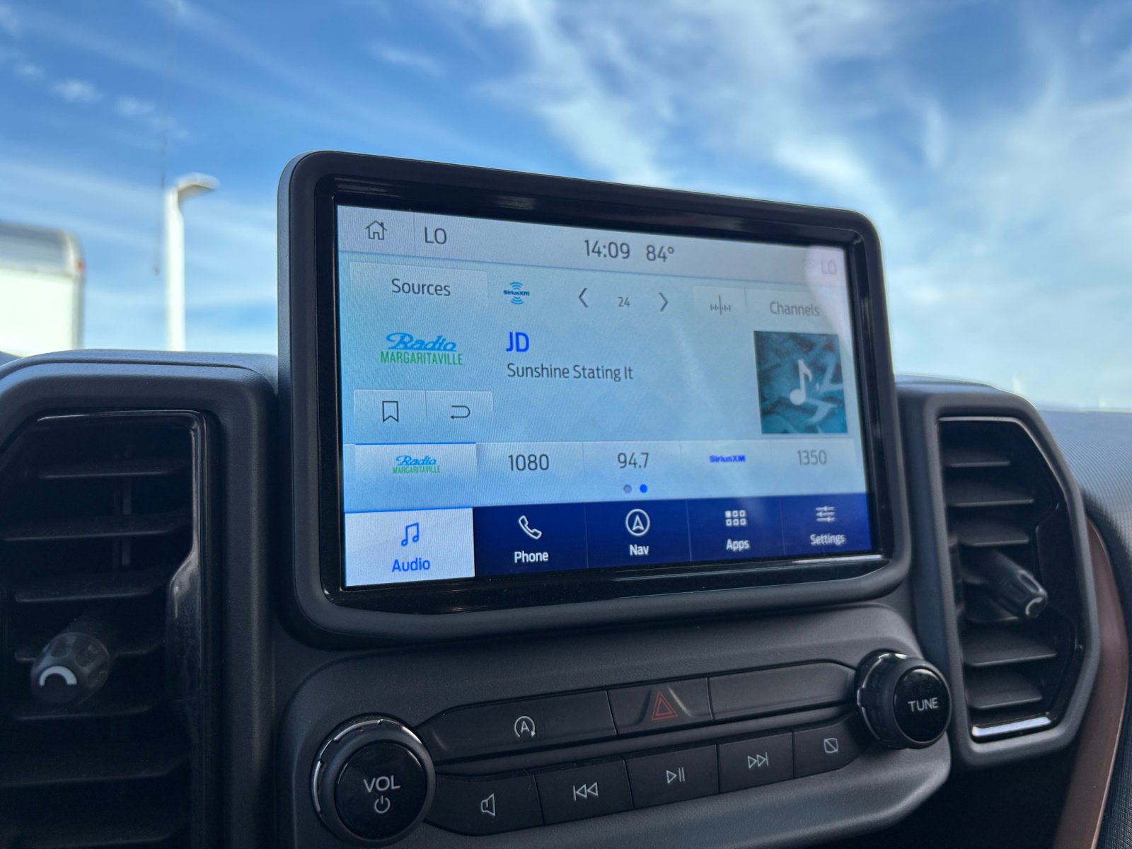 Used 2023 Ford Bronco Sport Outer Banks w/ Tech Package image 11