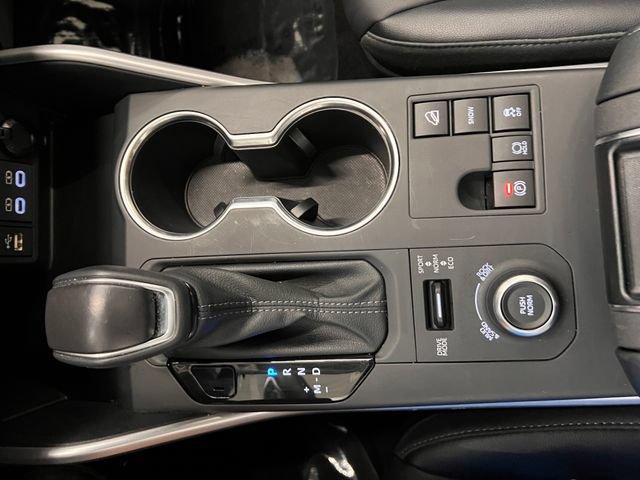 Used 2025 Toyota Highlander XSE AWD/4WD image 33