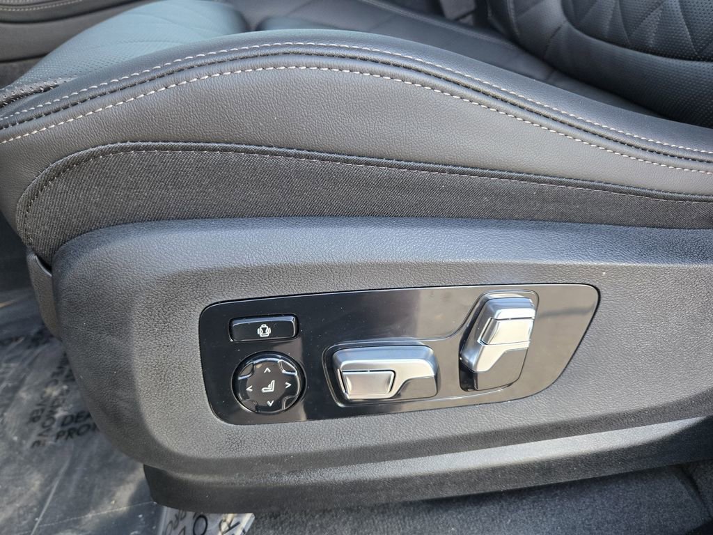 New 2026 BMW X7 xDrive40i w/ M Sport Package image 25