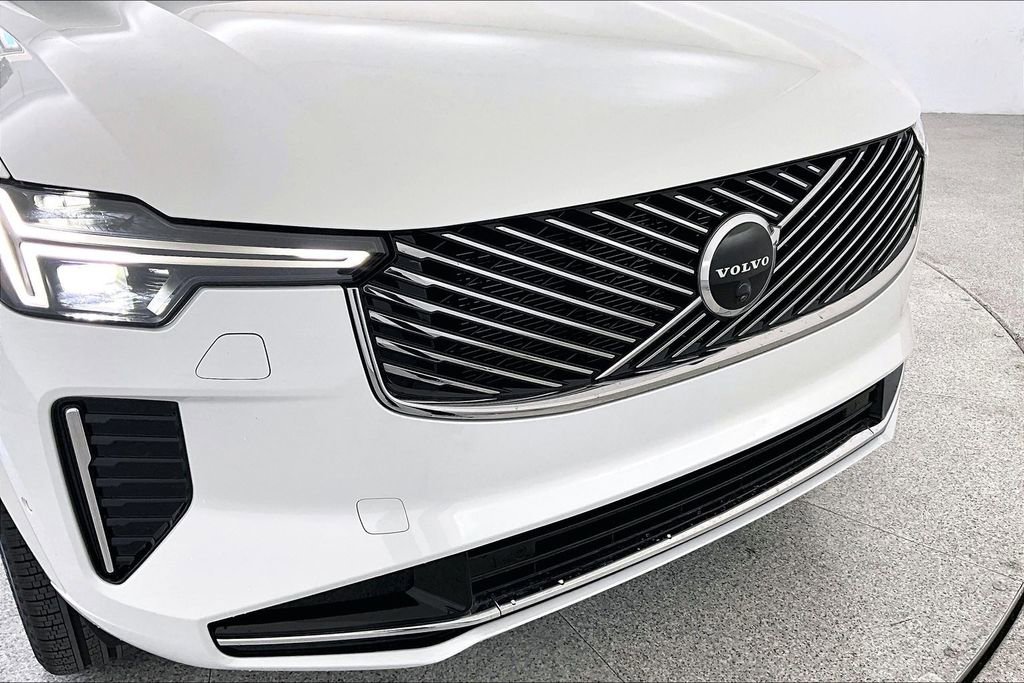 New 2026 Volvo XC90 B6 Ultra w/ Protection Package Premier image 37