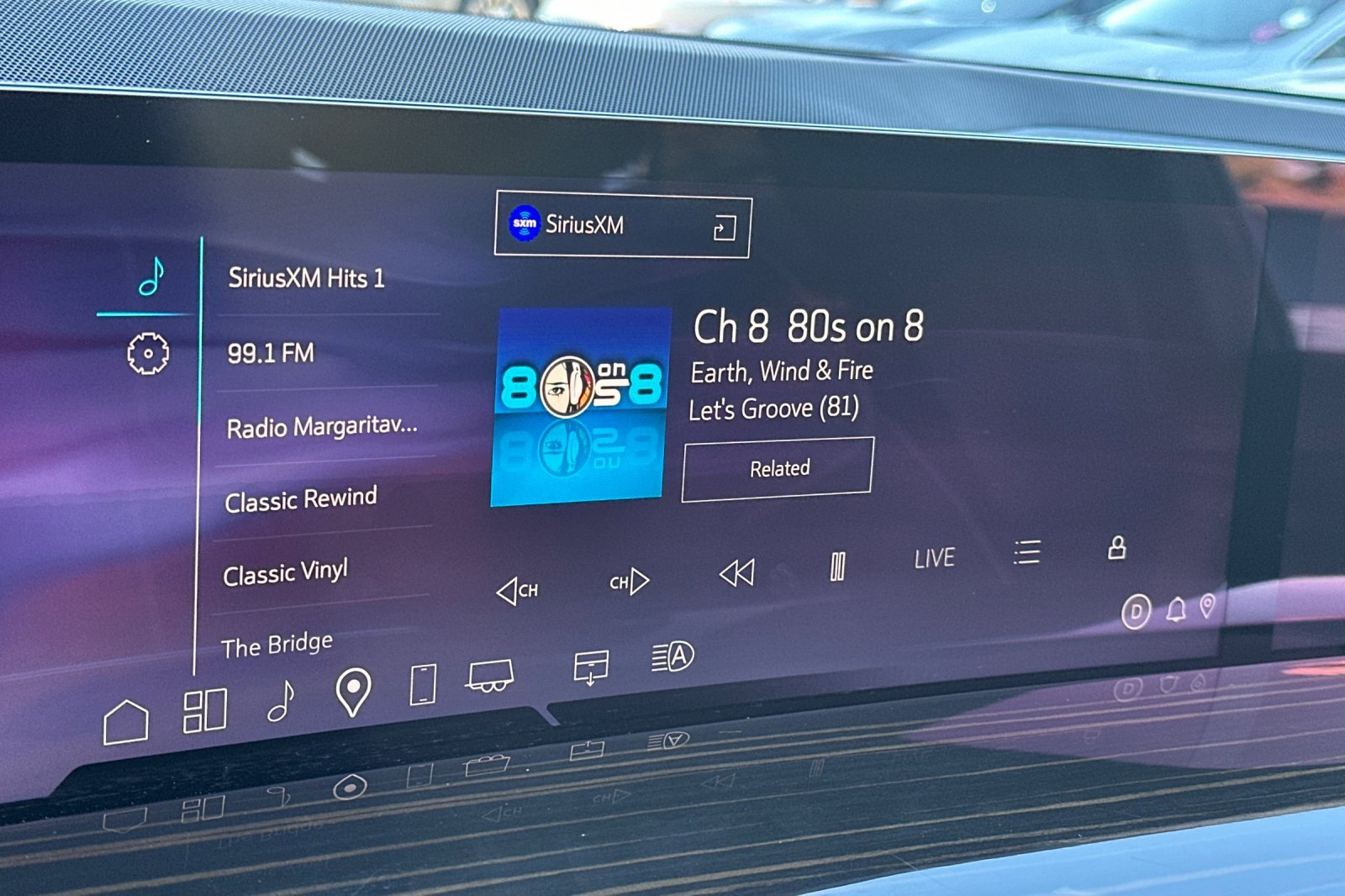 Used 2025 Cadillac Escalade Premium Luxury image 25