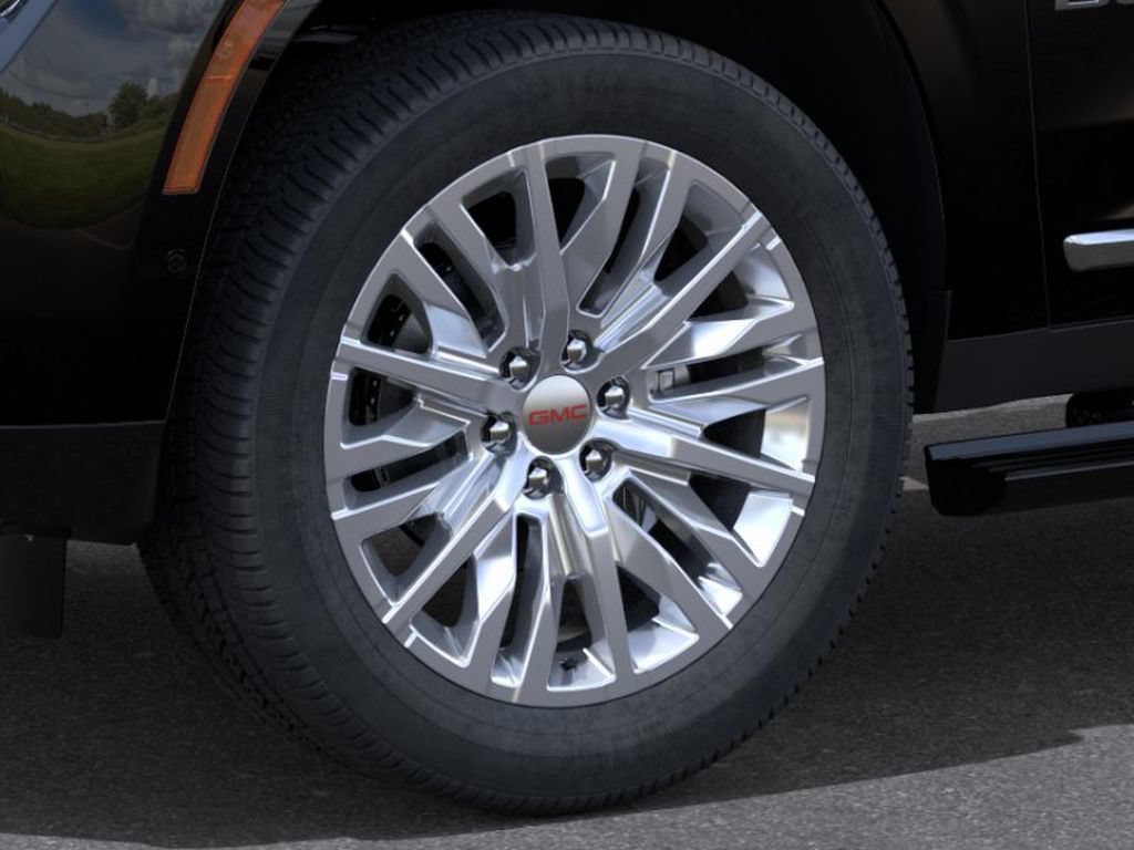 Used 2025 GMC Yukon Denali w/ Sun & Power Step Package AWD/4WD image 9