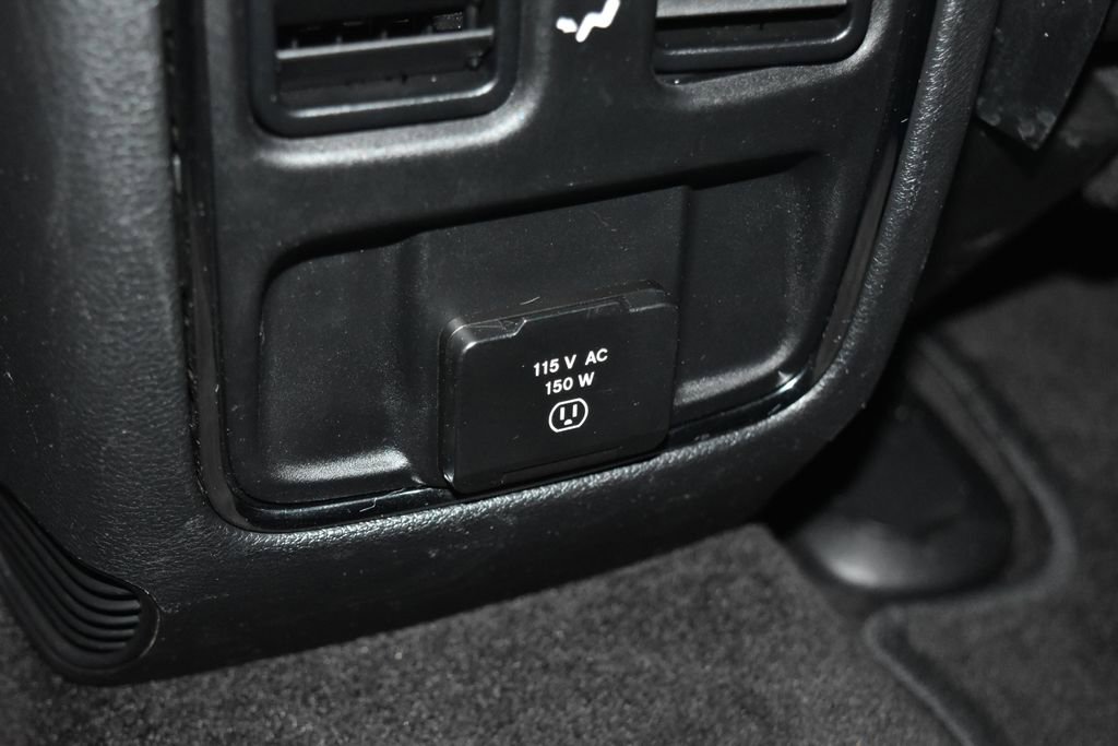 Used 2019 Jeep Grand Cherokee Altitude image 18