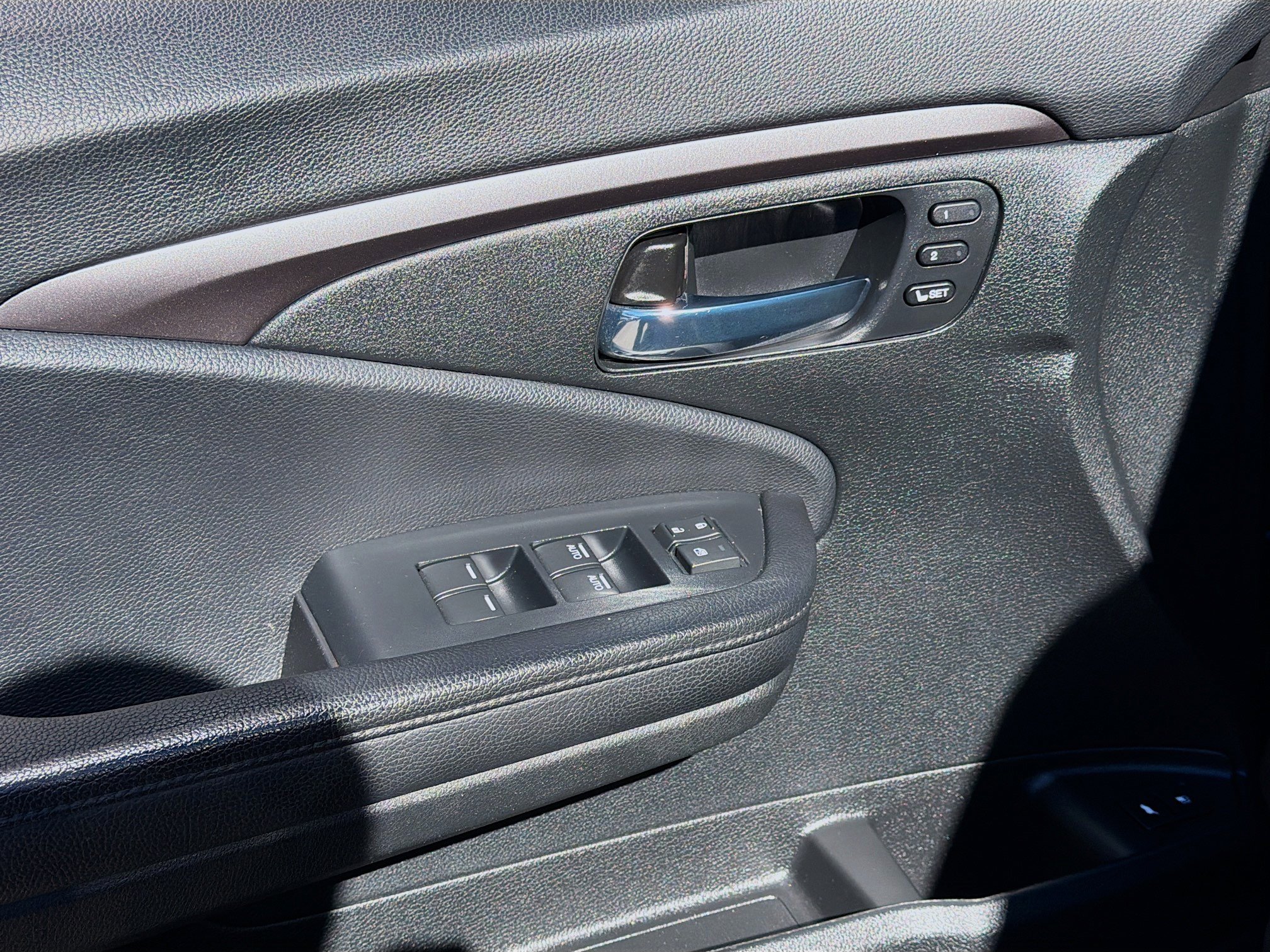 Used 2021 Honda Pilot Special Edition image 16