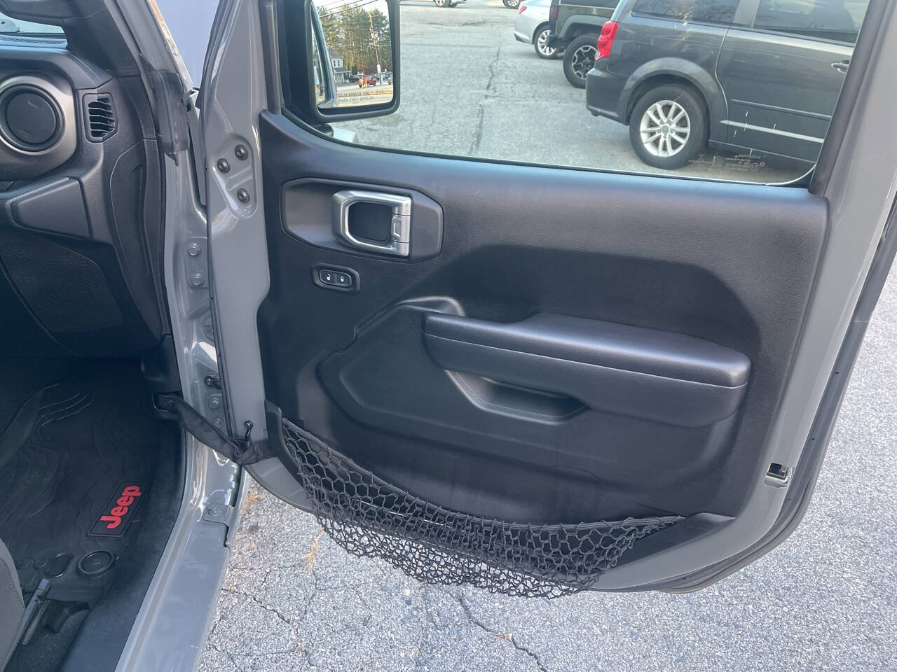 Used 2018 Jeep Wrangler Unlimited Sport S image 21