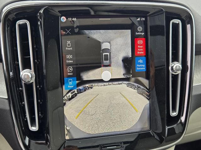 New 2026 Volvo XC40 B5 Plus w/ Protection Package Premier AWD/4WD image 24