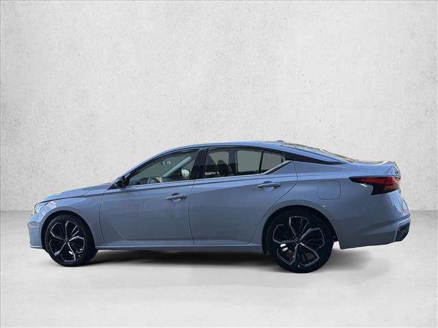 Used 2024 Nissan Altima 2.5 SR image 8