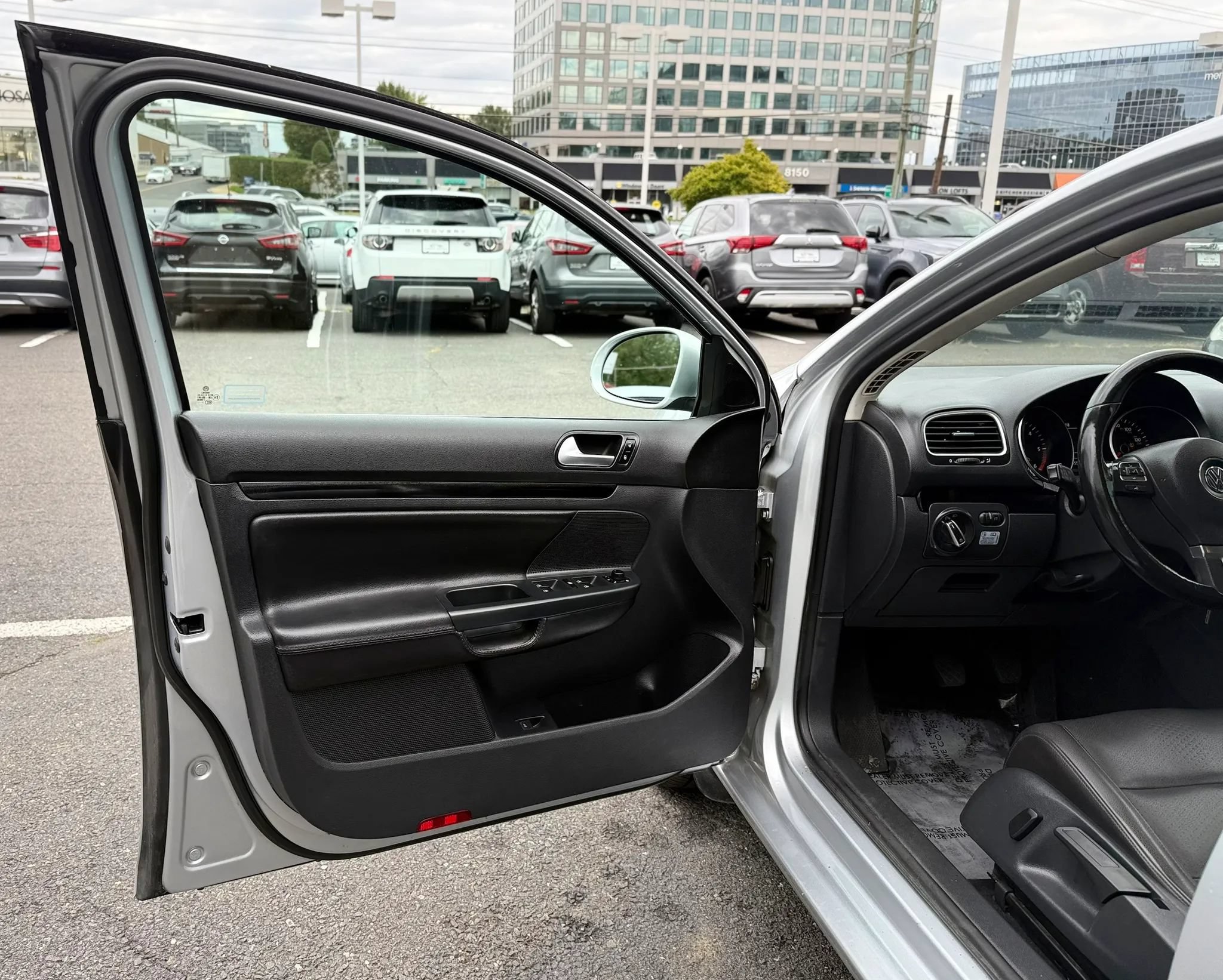 Used 2014 Volkswagen Jetta TDI FWD image 9