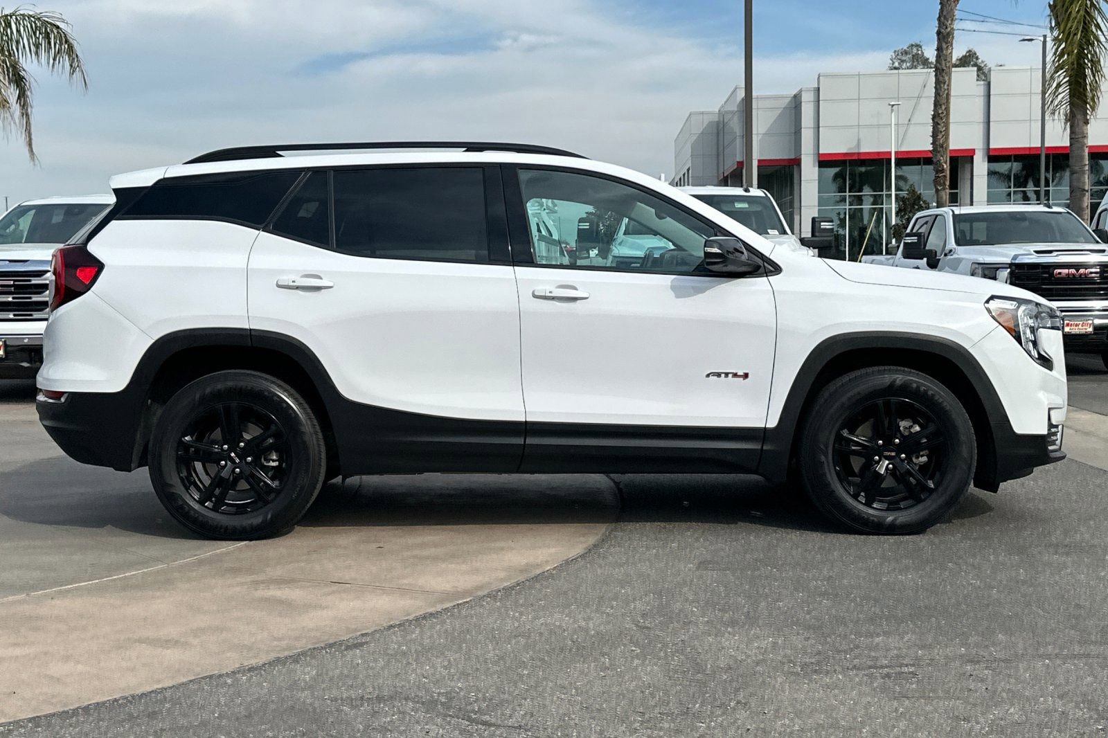 Certified 2023 GMC Terrain AT4 w/ Infotainment Package II video 3